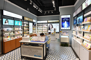 藥妝店崛起 化妝品零售的新藍(lán)海與消費(fèi)趨勢